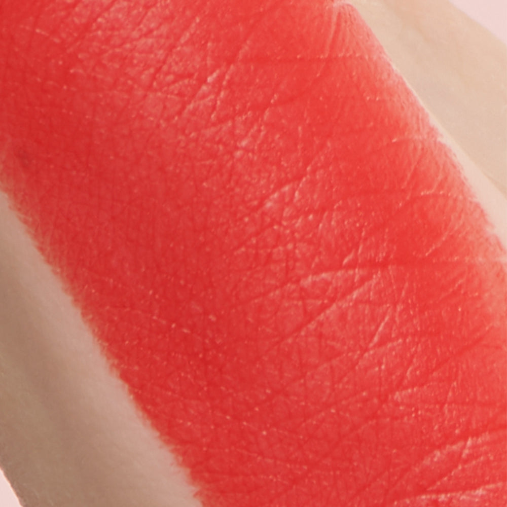 Make Mood Velvet Lipstick #5 Detail Red