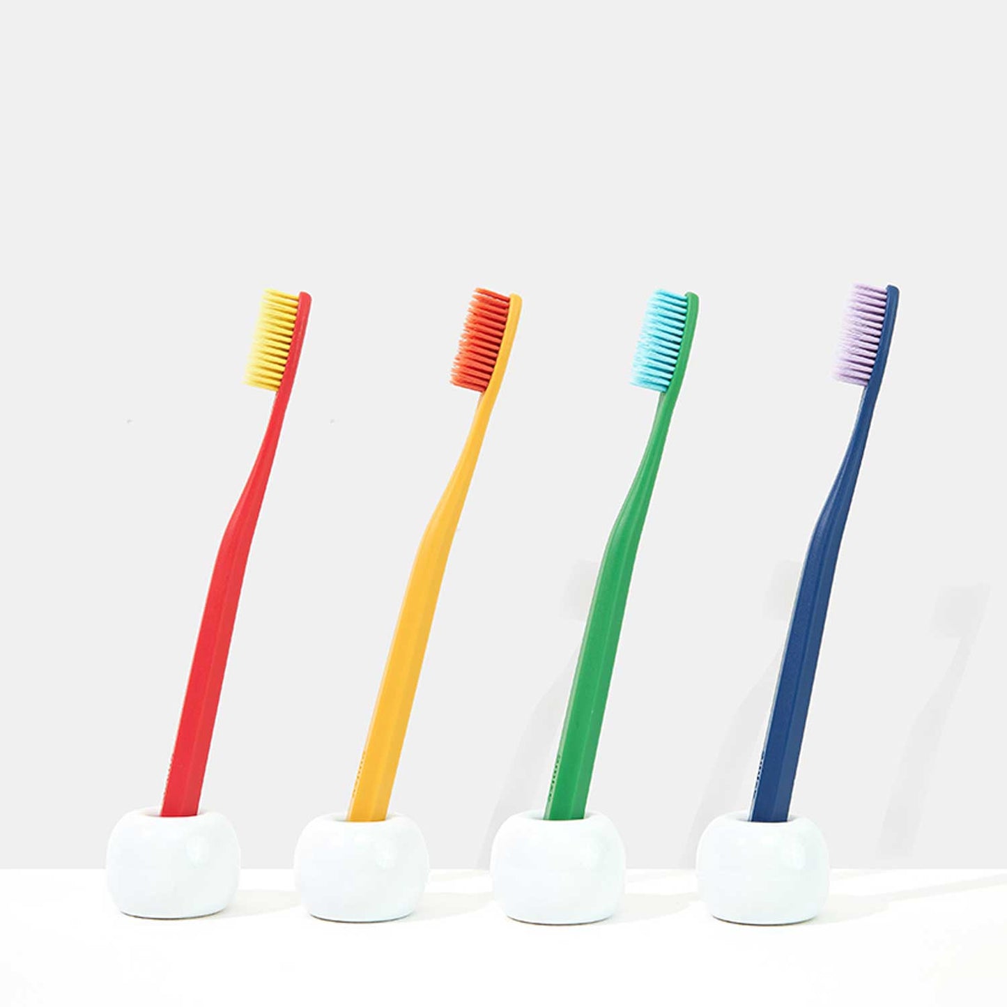 Load image into Gallery viewer, smize Toothbrush Set (4pc) + Tongue Cleaner (1pc)
